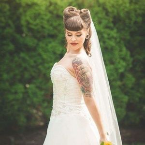 Wedding Dress & Veil